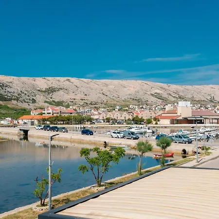 Apartment Lazic Pag Pag Town