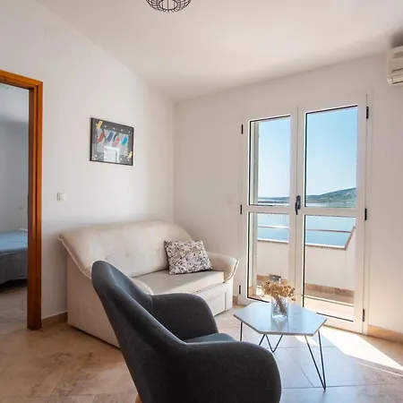 Lazic Pag Apartment Pag Town