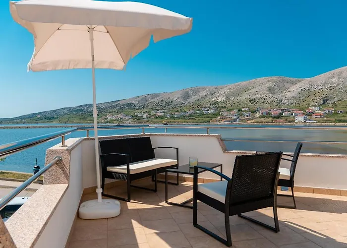 Lazic Pag By Pag Tours Apartmán